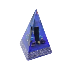 Orgonite Pirâmide Núbia M com Turmalina negra, Quartzo, Pirite, Apatite e Ametista 1