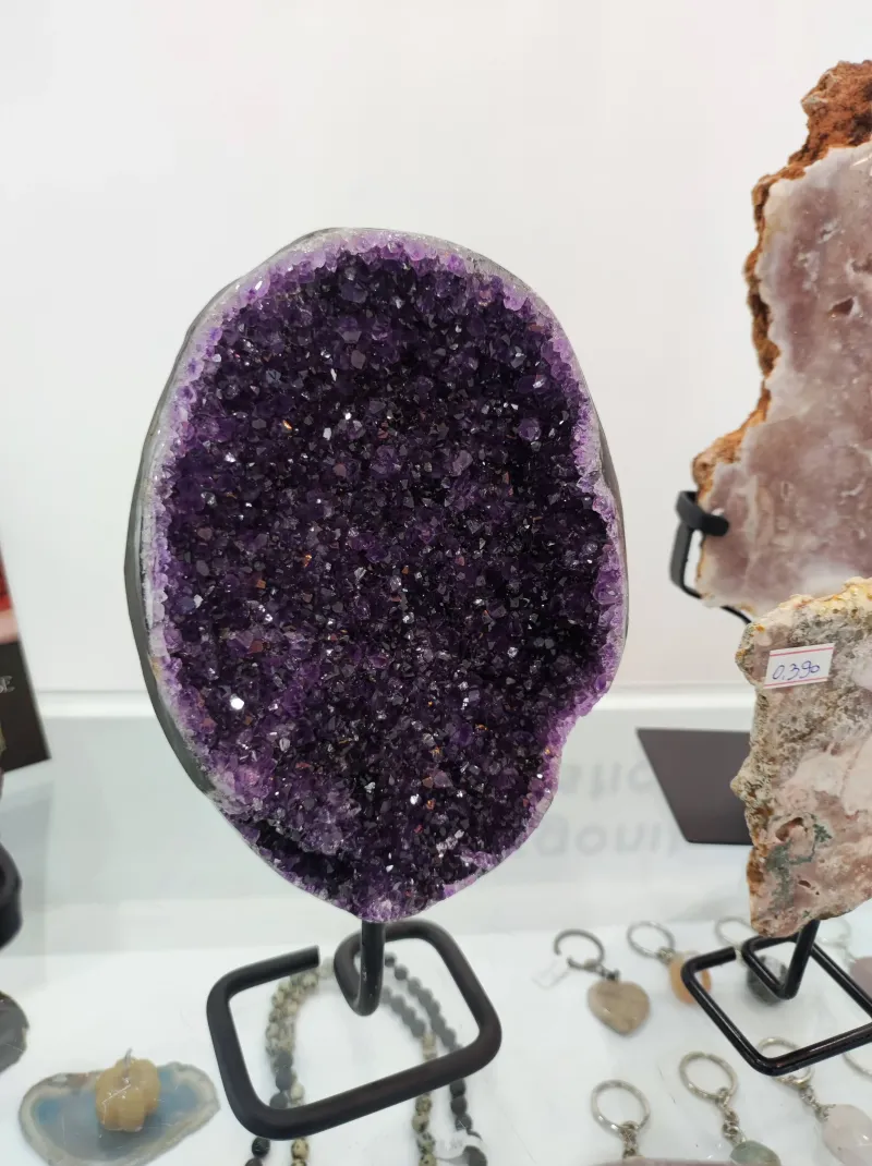 Mineral