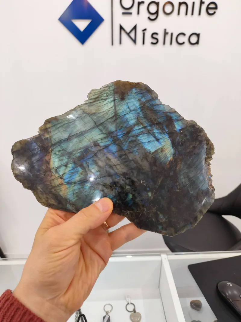 Mineral